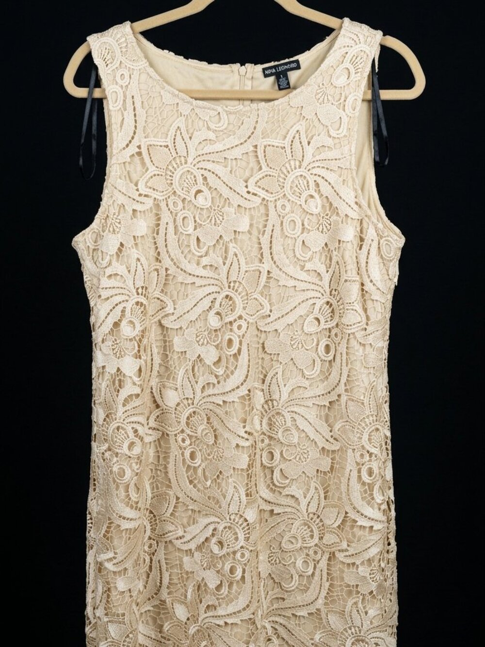 Nina Leonard sleeveless lace sheath dress